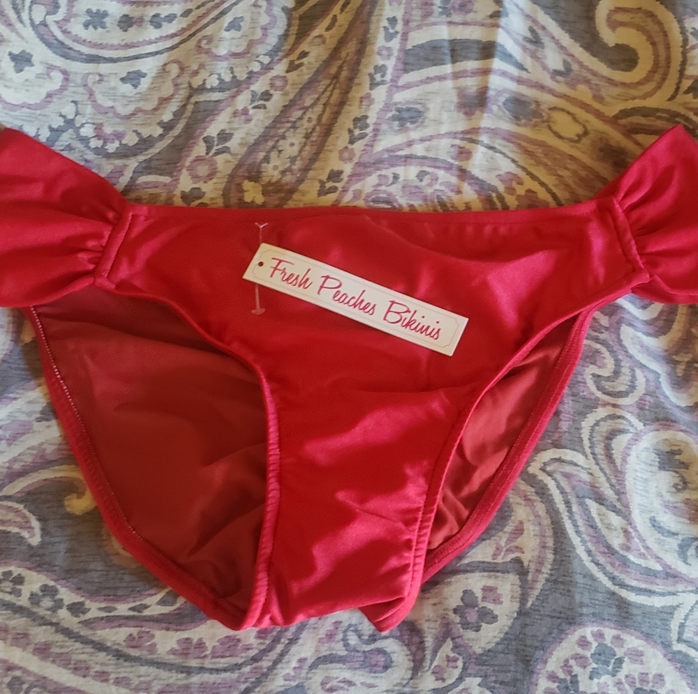 Fresh Peaches bikini bottoms